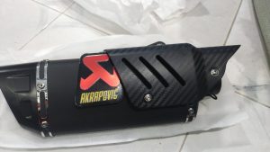 AKRAPOVIC Fish Evolution GP Exhaust Titanium carbon Fiber heat shield Exclusive laser engraved 150cc to 500cc Dual cylinder motorcycles