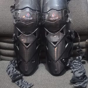 VEMAR Motocross Motorcycle Knee Guards Pads Carbon fiber Leg Protection